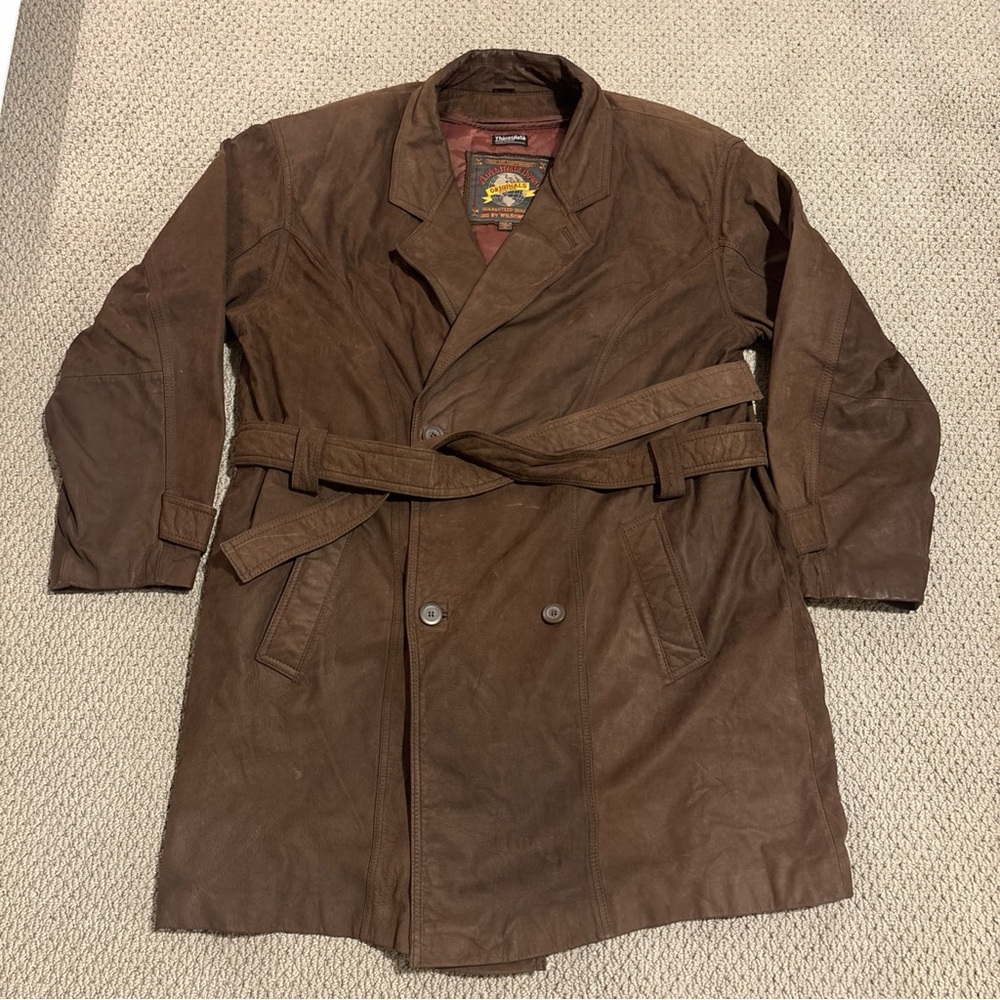 Wilsons Leather Brown Double-Breasted Trench with Belt fits like a 1xl or 2xl